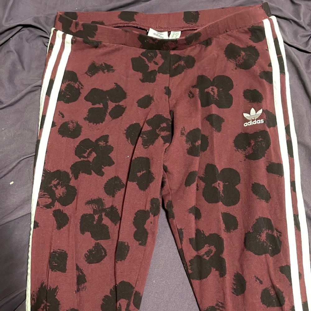 Maroon adidas tights w/ leopard print. Size M